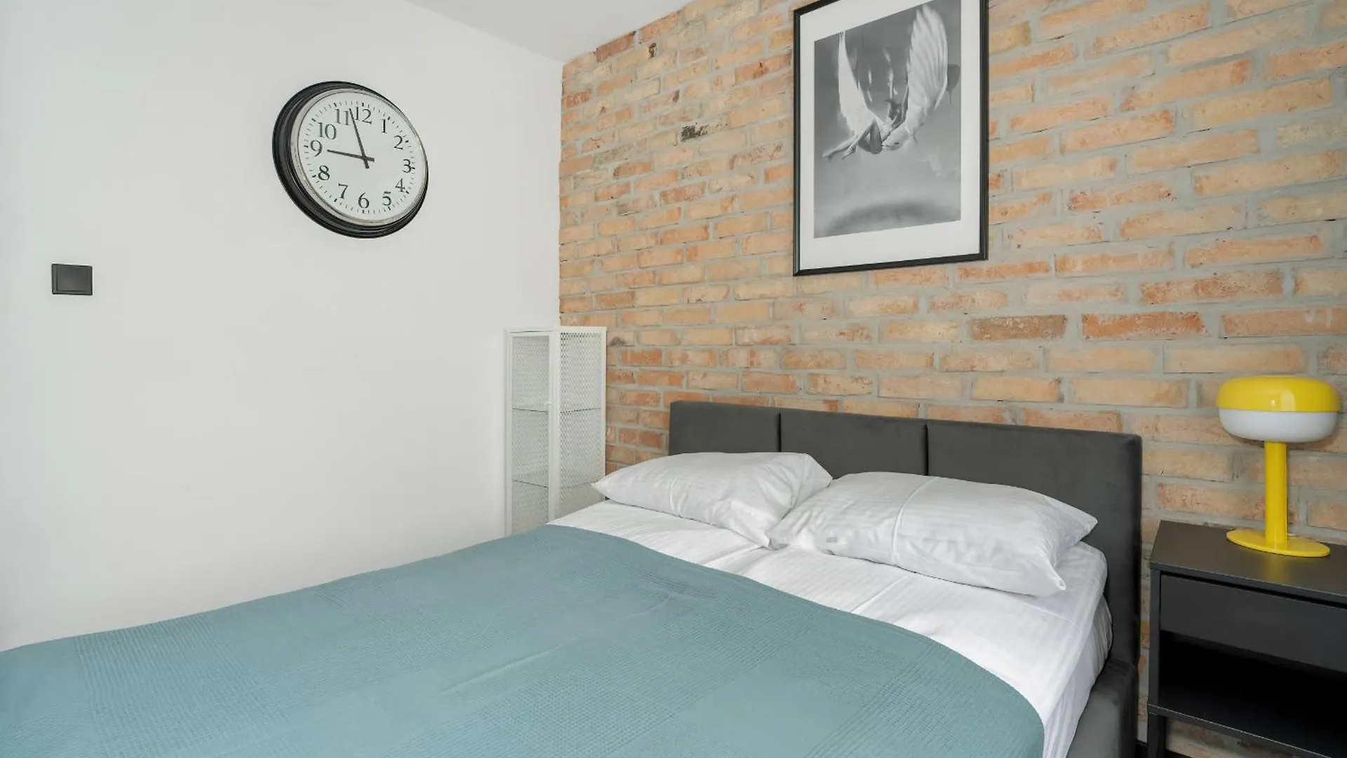 Spacious Apartment In A Quiet Area Of Poznan By Noclegi Renters 0*,  폴란드