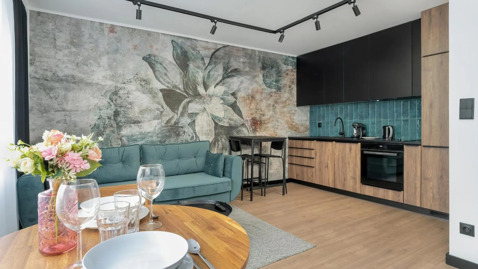 Spacious Apartment In A Quiet Area Of Poznan By Noclegi Renters